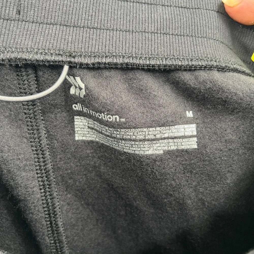 NEW All in Motion fleece jogger sweatpants black comfy activewear lounge pants M